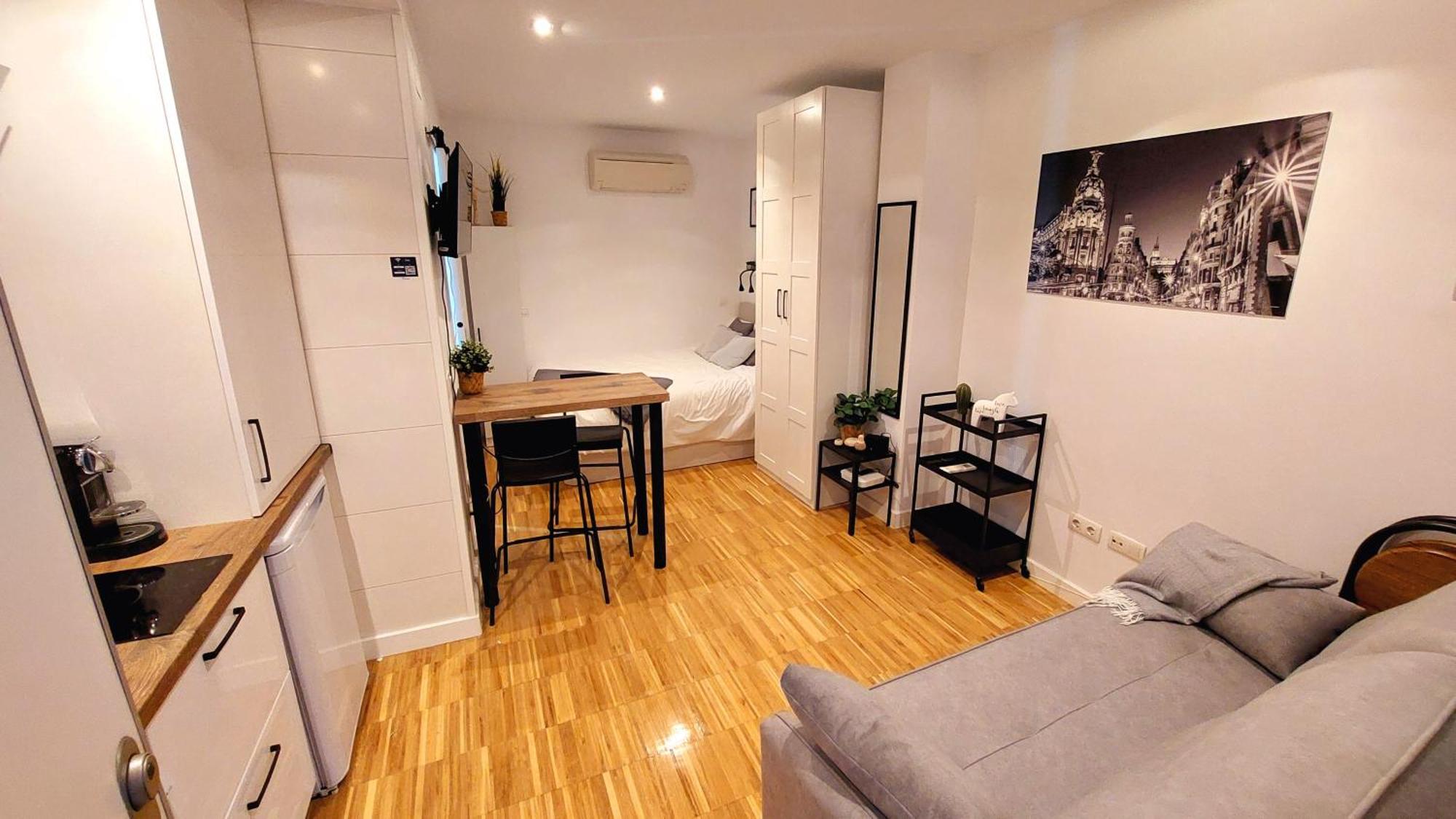 Апартаменти Acogedor Estudio En Delicias By Bebalmy Мадрид Екстер'єр фото